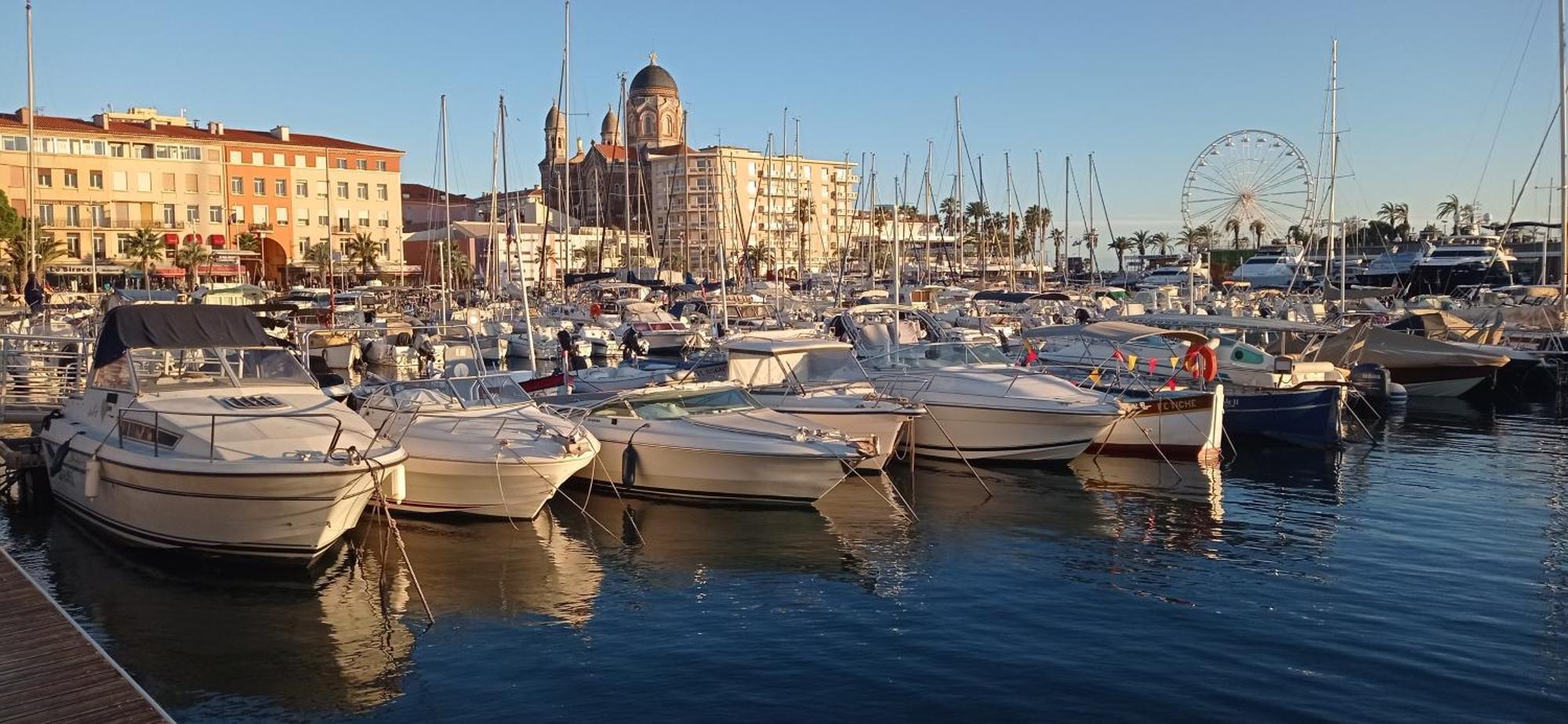 Maison Au Calme Avec Jardin Et Piscine Saint Raphael Dış mekan fotoğraf